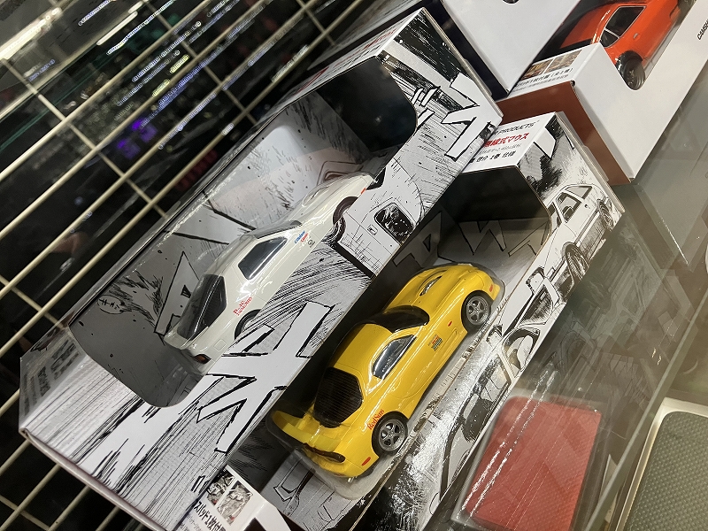 スポーツアパレル モデルカー